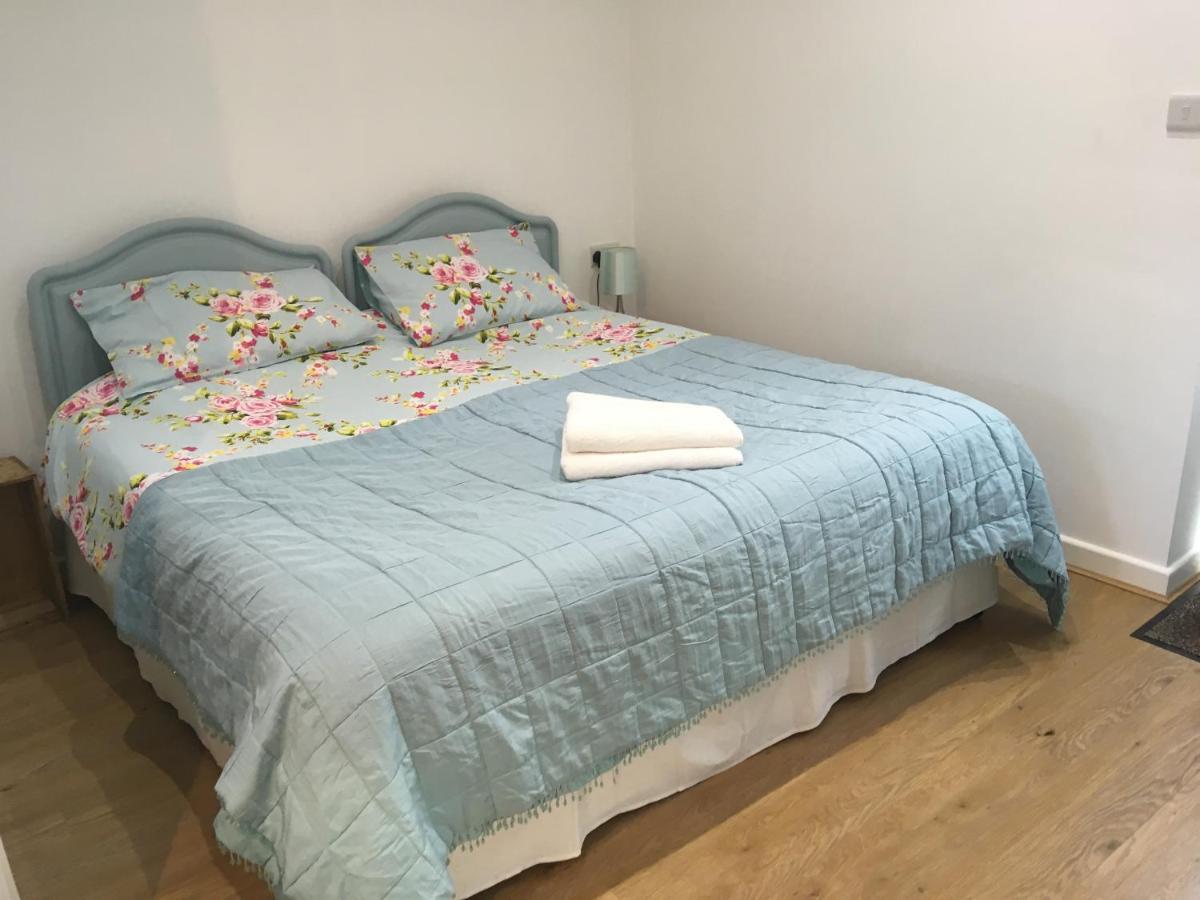 Elm Cottage Touring Park Whitegate  Buitenkant foto